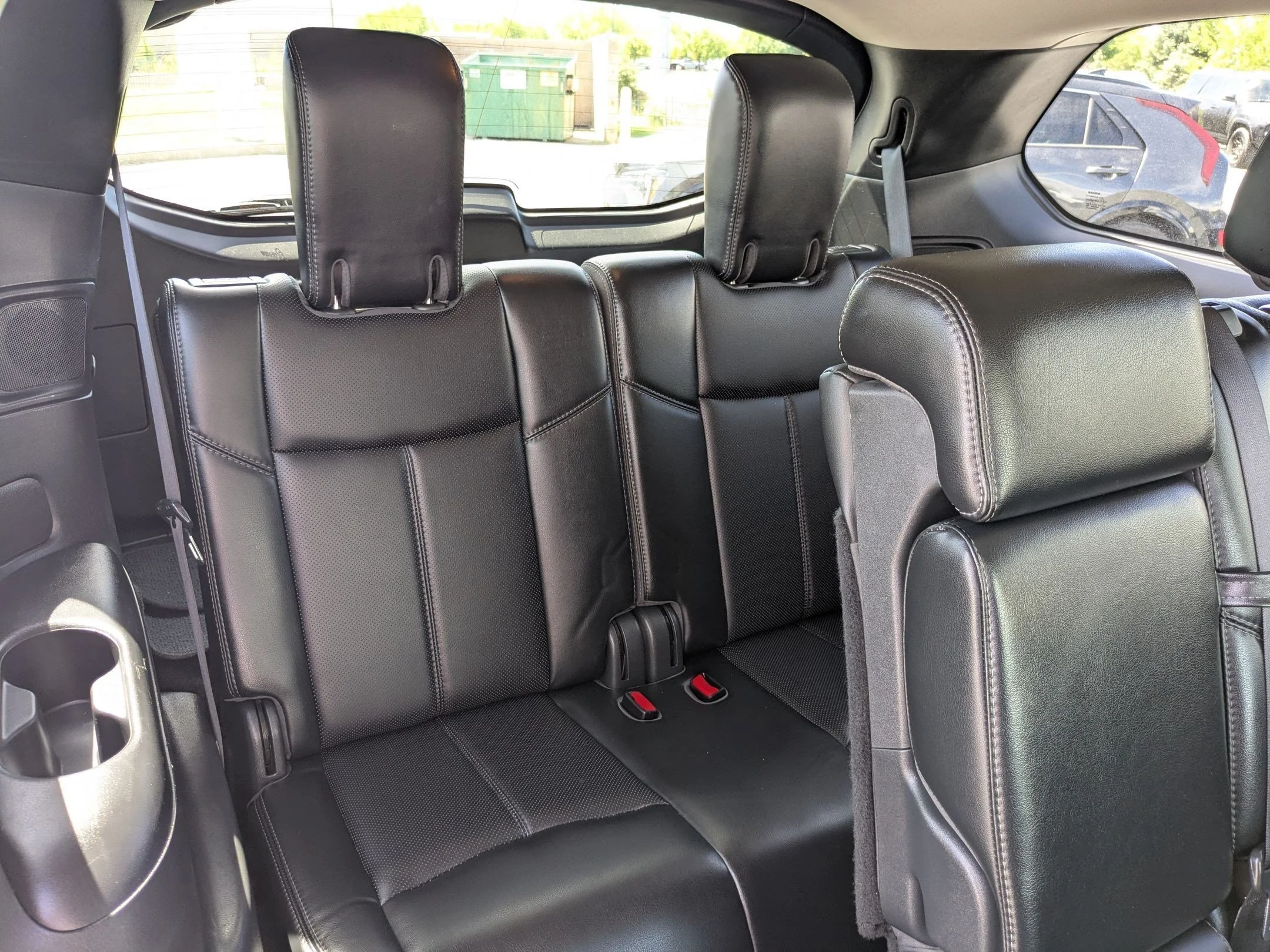Used 2017 Cayenne Red Metallic Nissan Platinum image 30