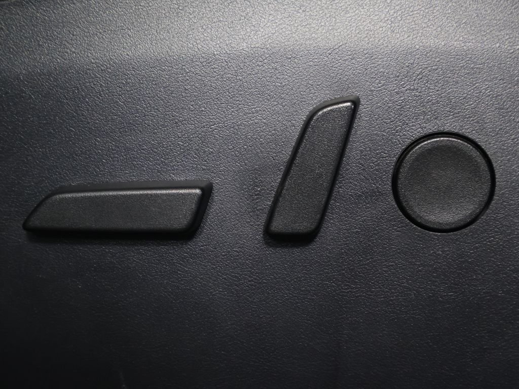 Used 2020 White Tesla Long Range image 26