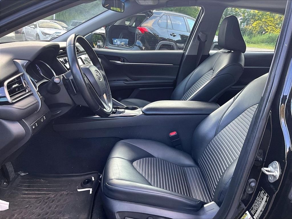 Used 2019 Black Toyota SE image 4