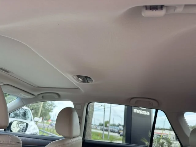 Used 2017 Green Subaru 2.5i image 16