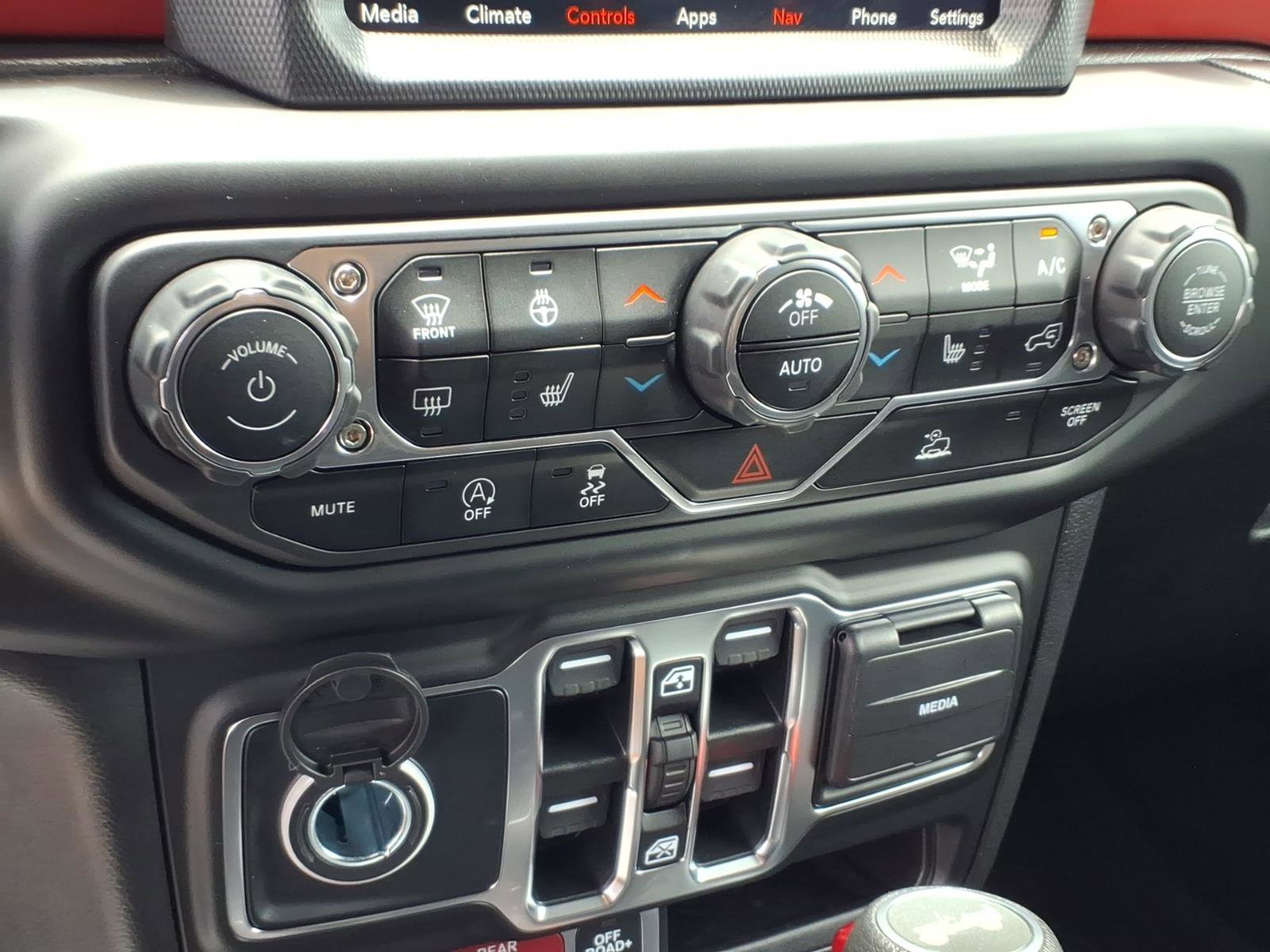 Used 2023 Hydro Blue Pearlcoat Jeep Rubicon image 7