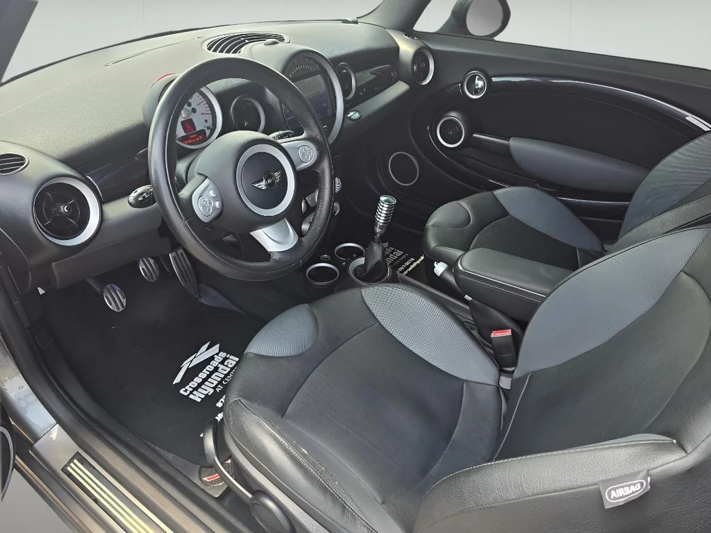 Used 2009 British Racing Green Metallic MINI John Cooper Works image 27