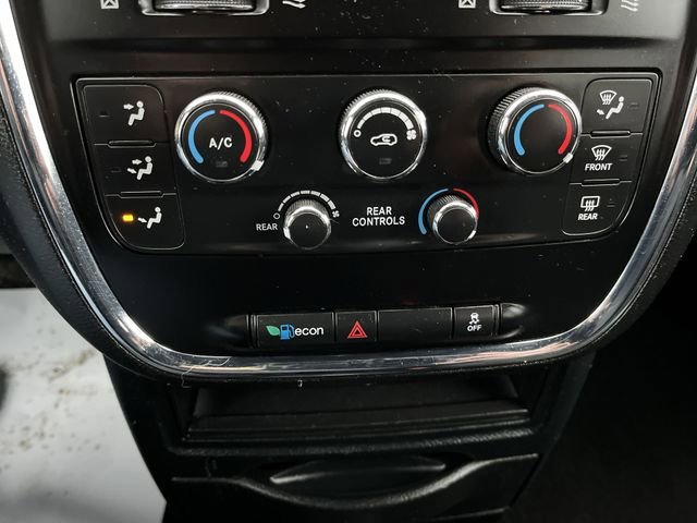 Used 2016  Dodge SE Plus image 16