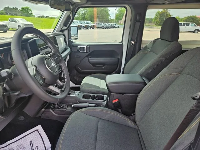 Used 2025 White Jeep Sport S image 9