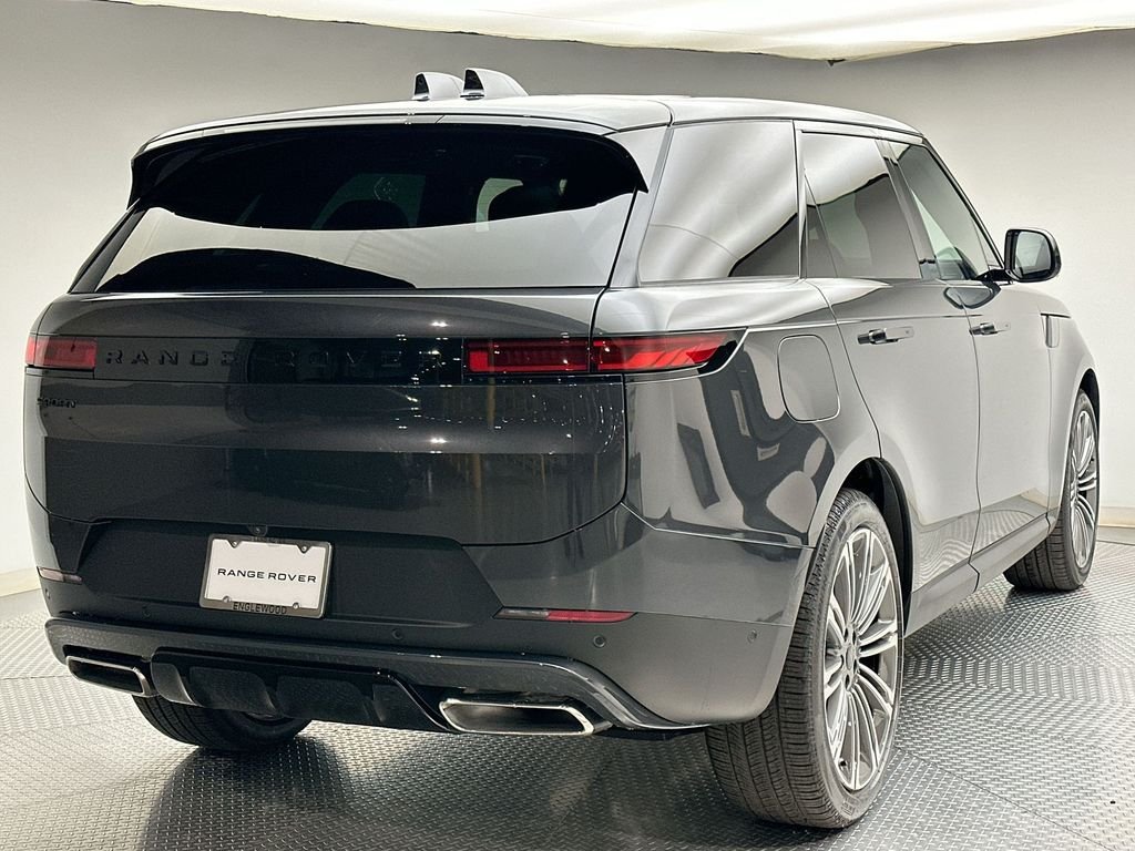New 2027  Land Rover SE image 3