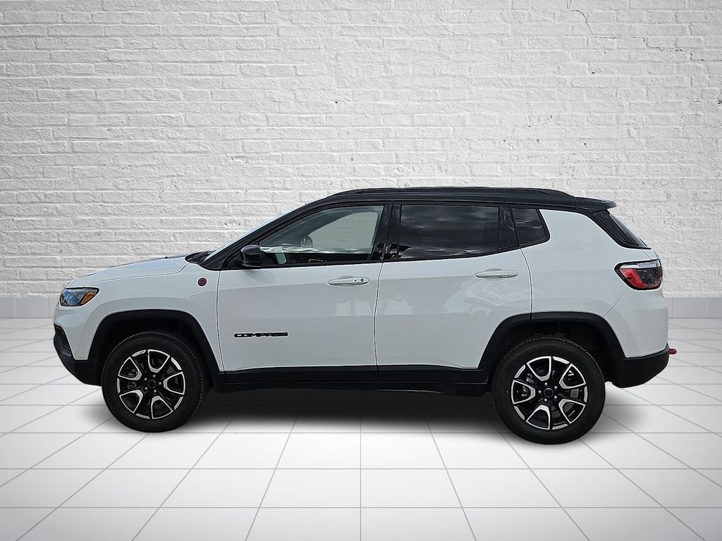 Used 2025 White Jeep Trailhawk image 2