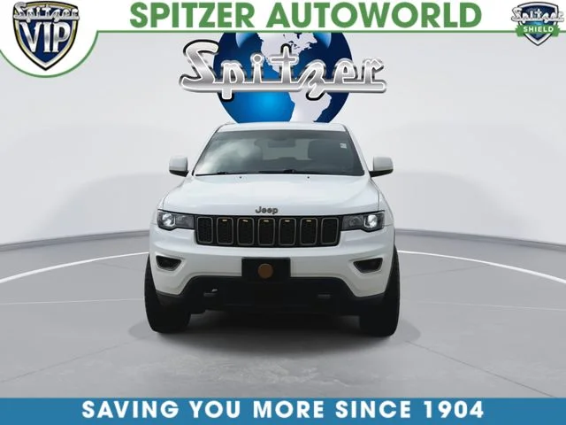 Used 2016 White Jeep Laredo image 4