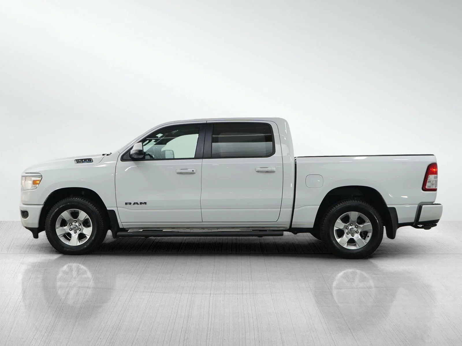 Used 2024 RAM Ram 1500 Big Horn with VIN 1C6SRFFT6RN158627 for sale in Burnsville, Minnesota