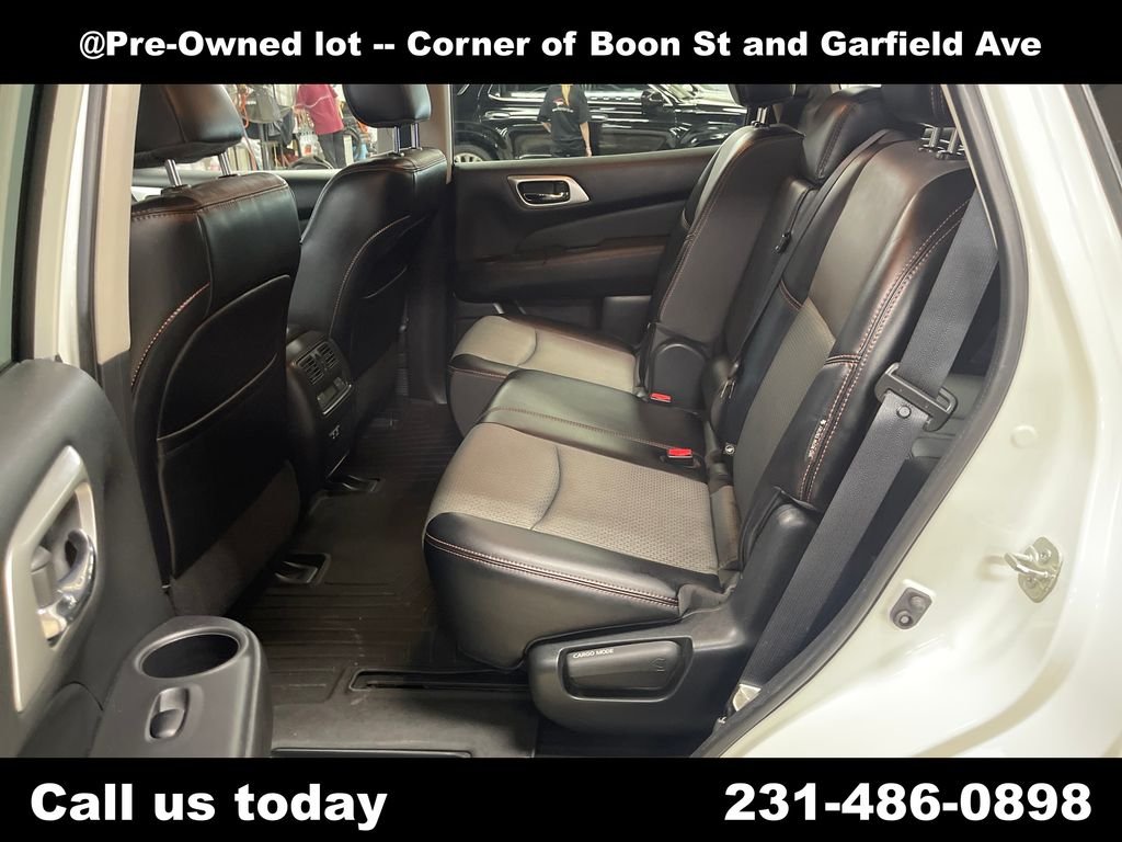 Used 2020 White Nissan SV image 26