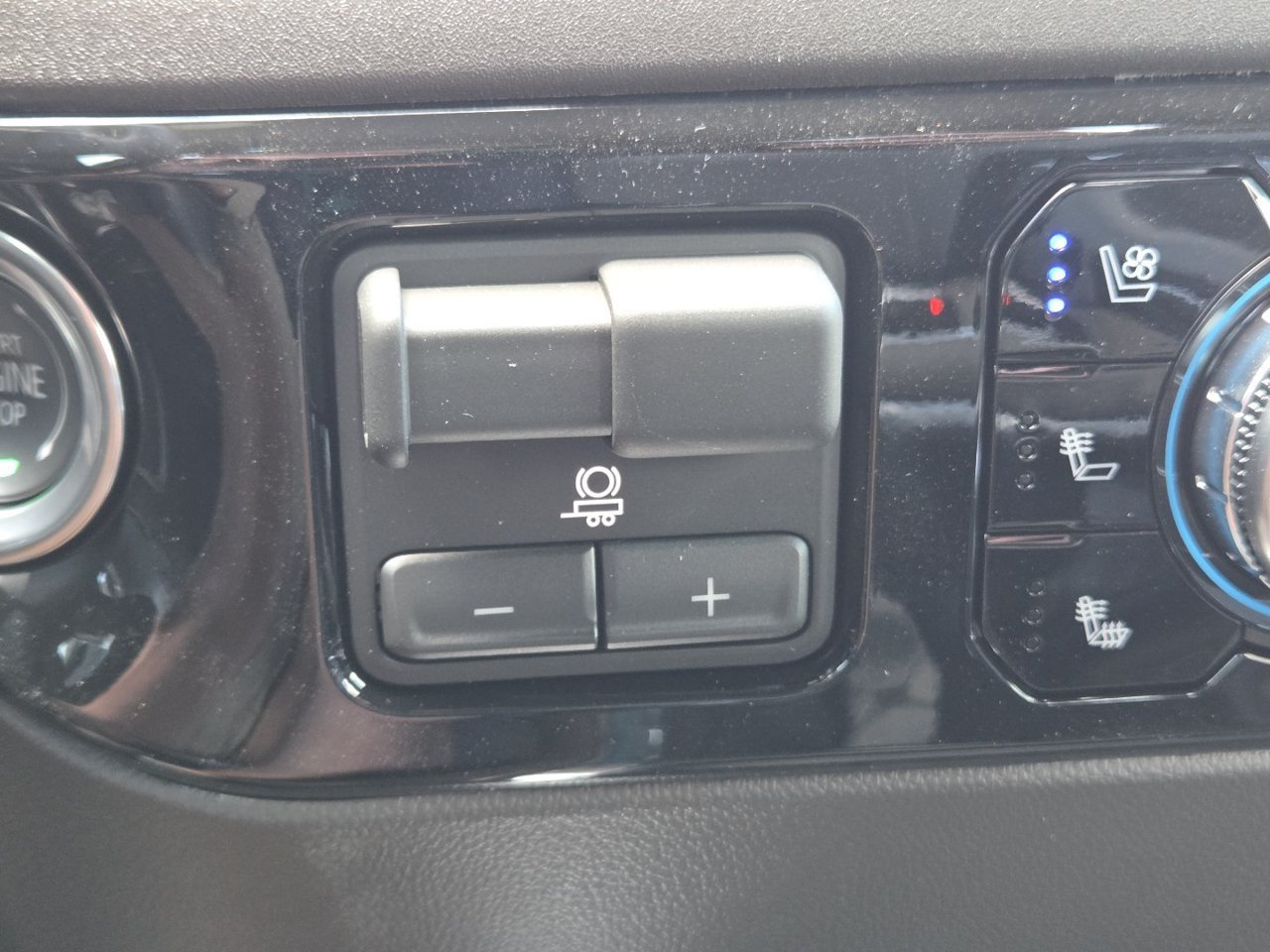 2026 GMC Sierra 1500 SLT - Photo 11