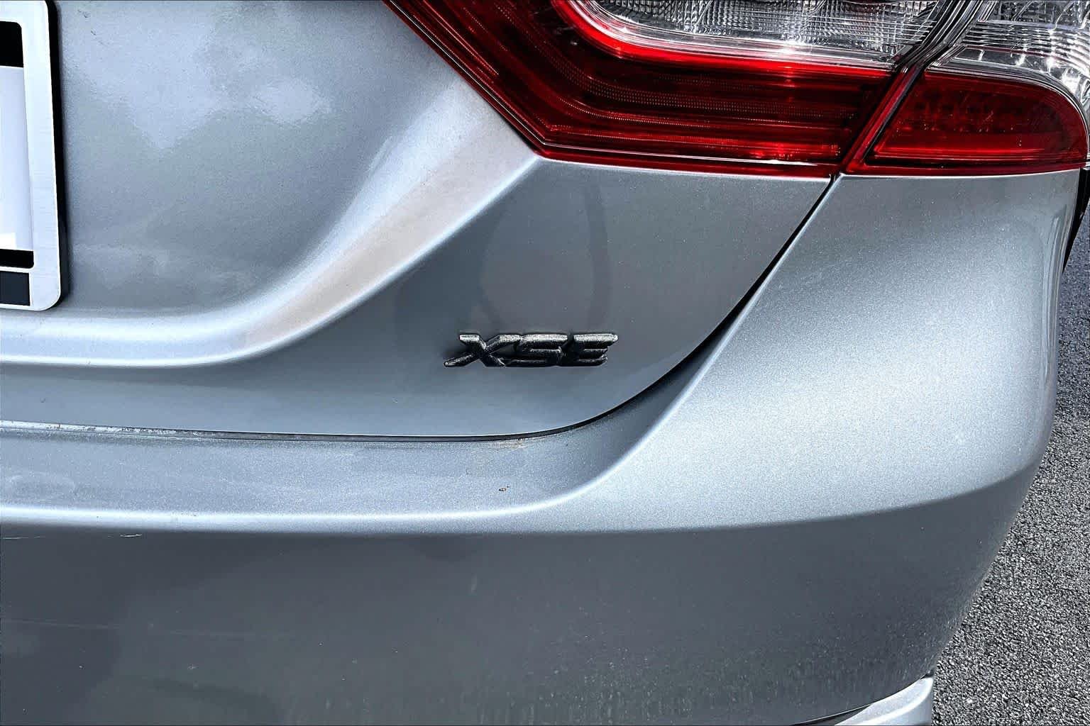 Used 2019 Celestial Silver/Midnight Black Metallic Toyota XSE image 10