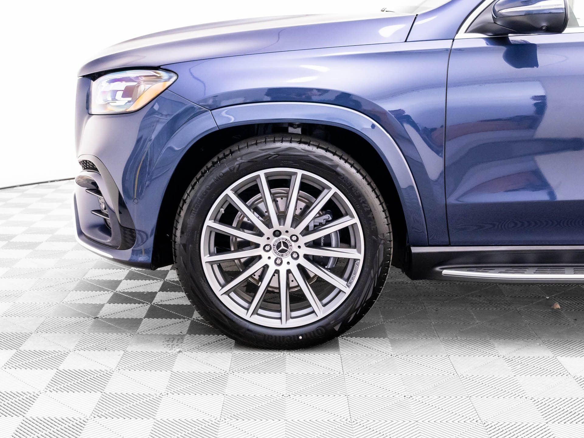 New 2026 Twilight Blue Metallic Mercedes-Benz GLS 580 image 77