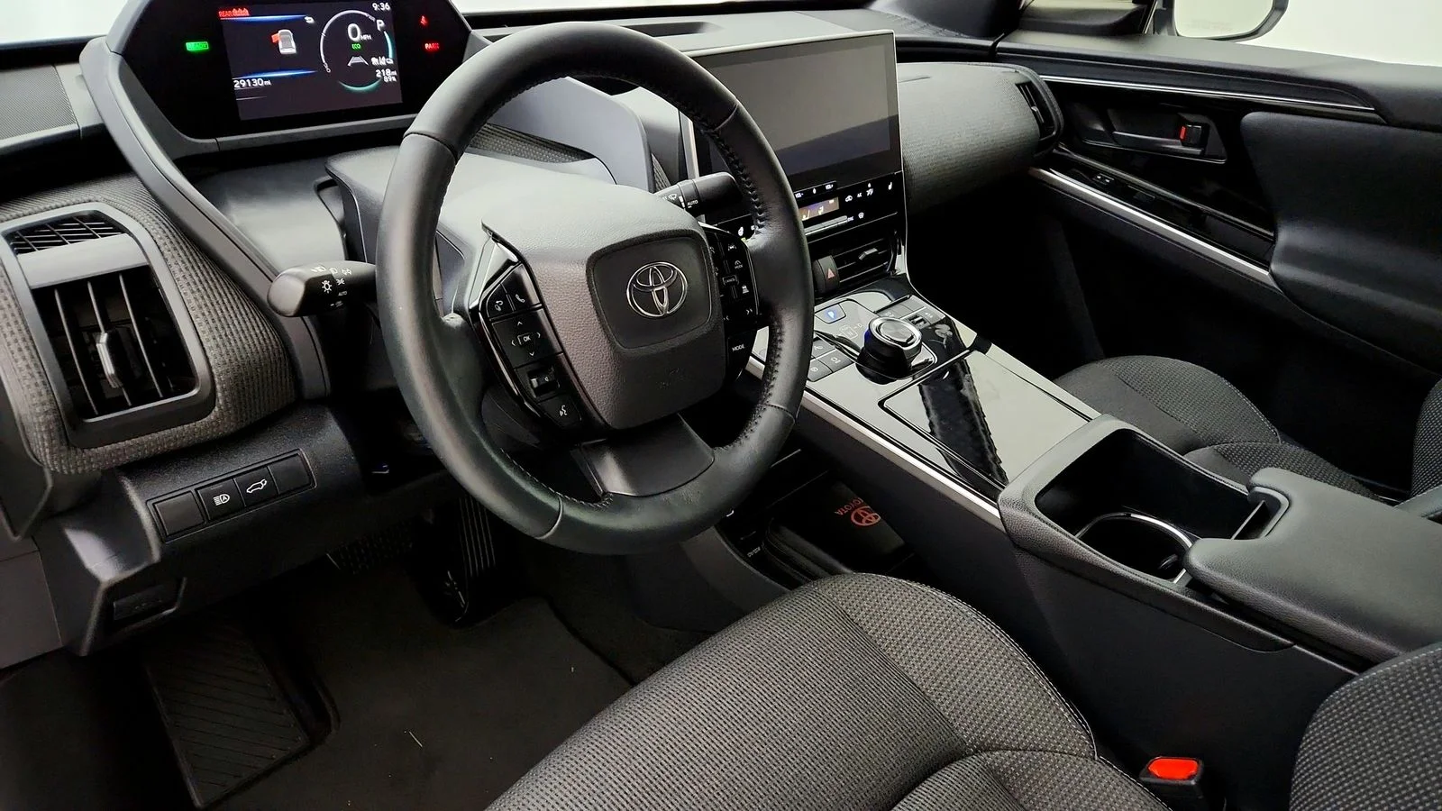 Used 2024 Beige Toyota XLE image 25