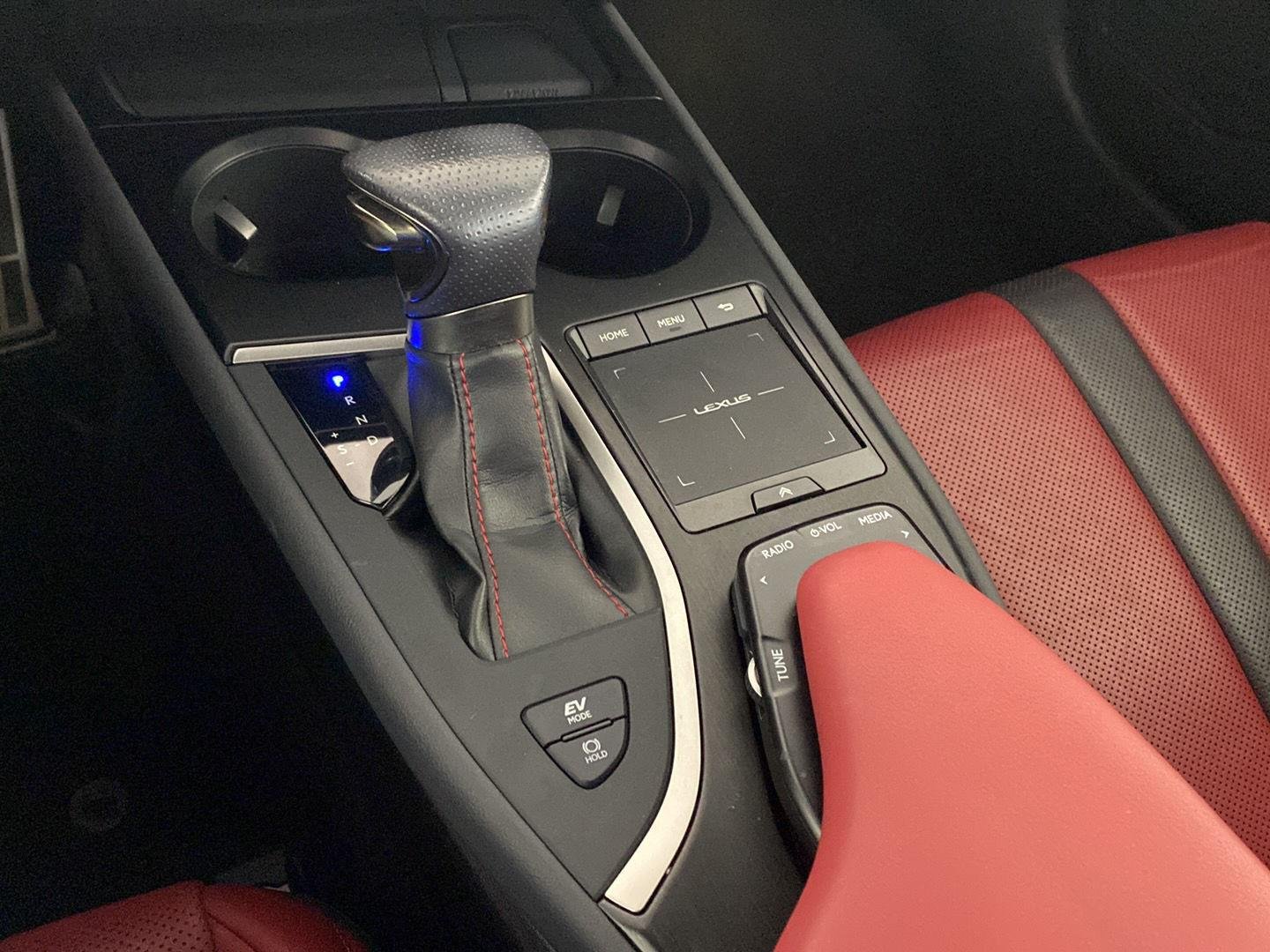 Used 2019  Lexus UX 250h F SPORT image 19