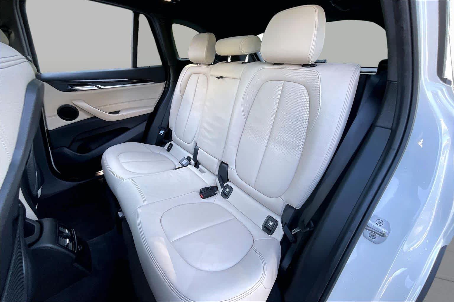 Used 2018 Mineral White Metallic BMW xDrive28i image 20