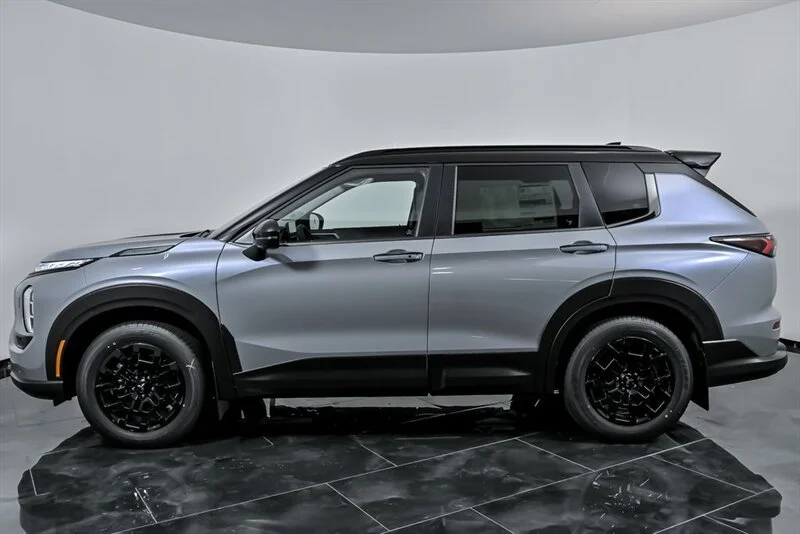 2025 Mitsubishi Outlander Trail Edition - Photo 6