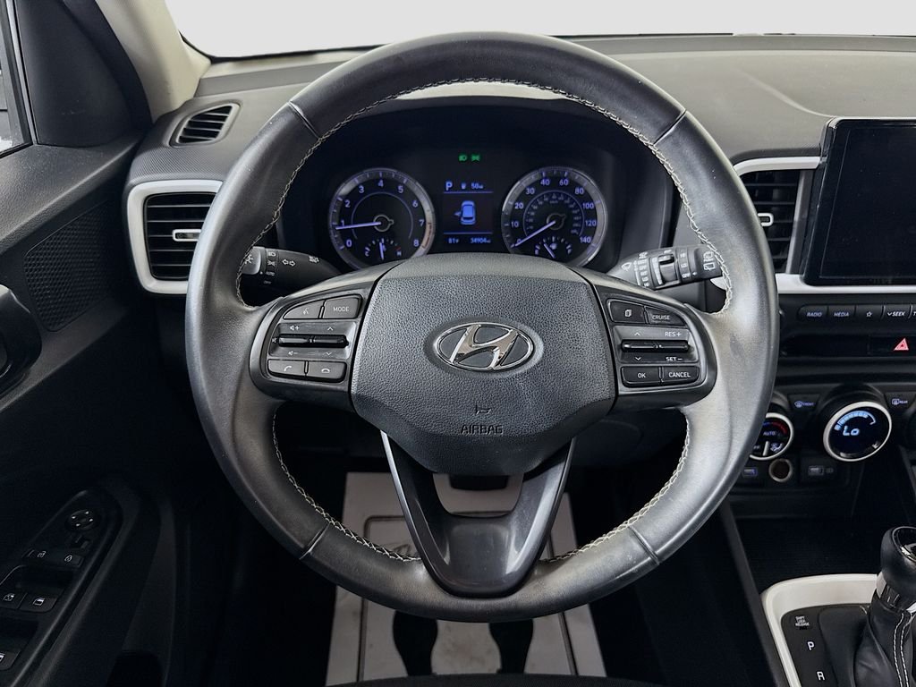 Used 2022 White Hyundai Limited image 11