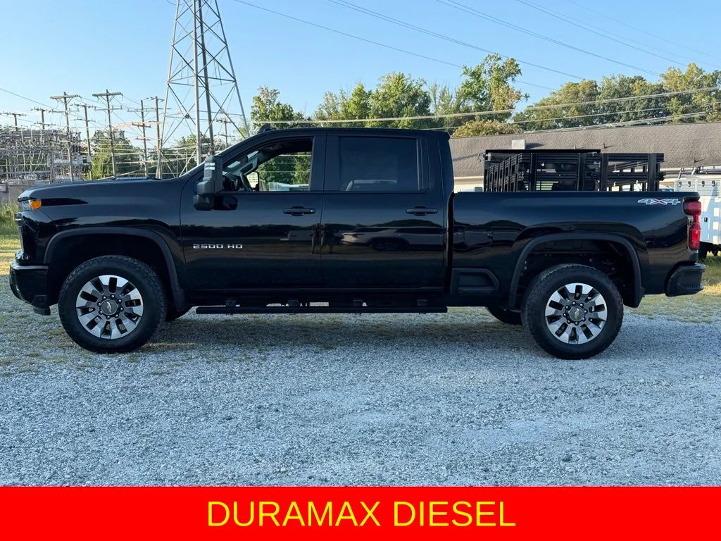 Used 2024 Black Chevrolet Custom image 9