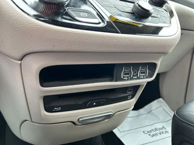 Used 2024 Bright White Clearcoat Chrysler Touring L image 45
