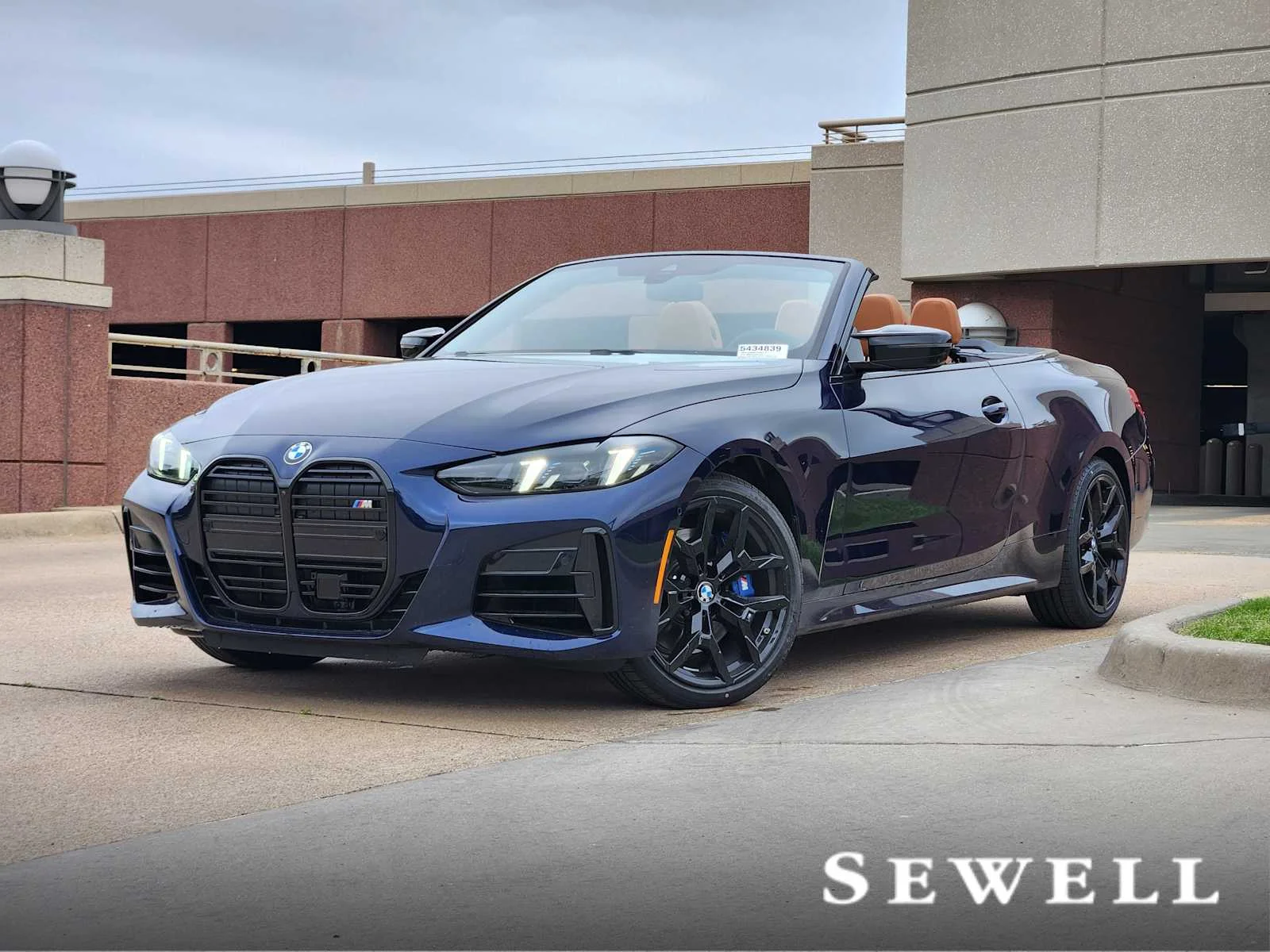 2026 BMW 4 Series M440i Convertible xDrive's photo