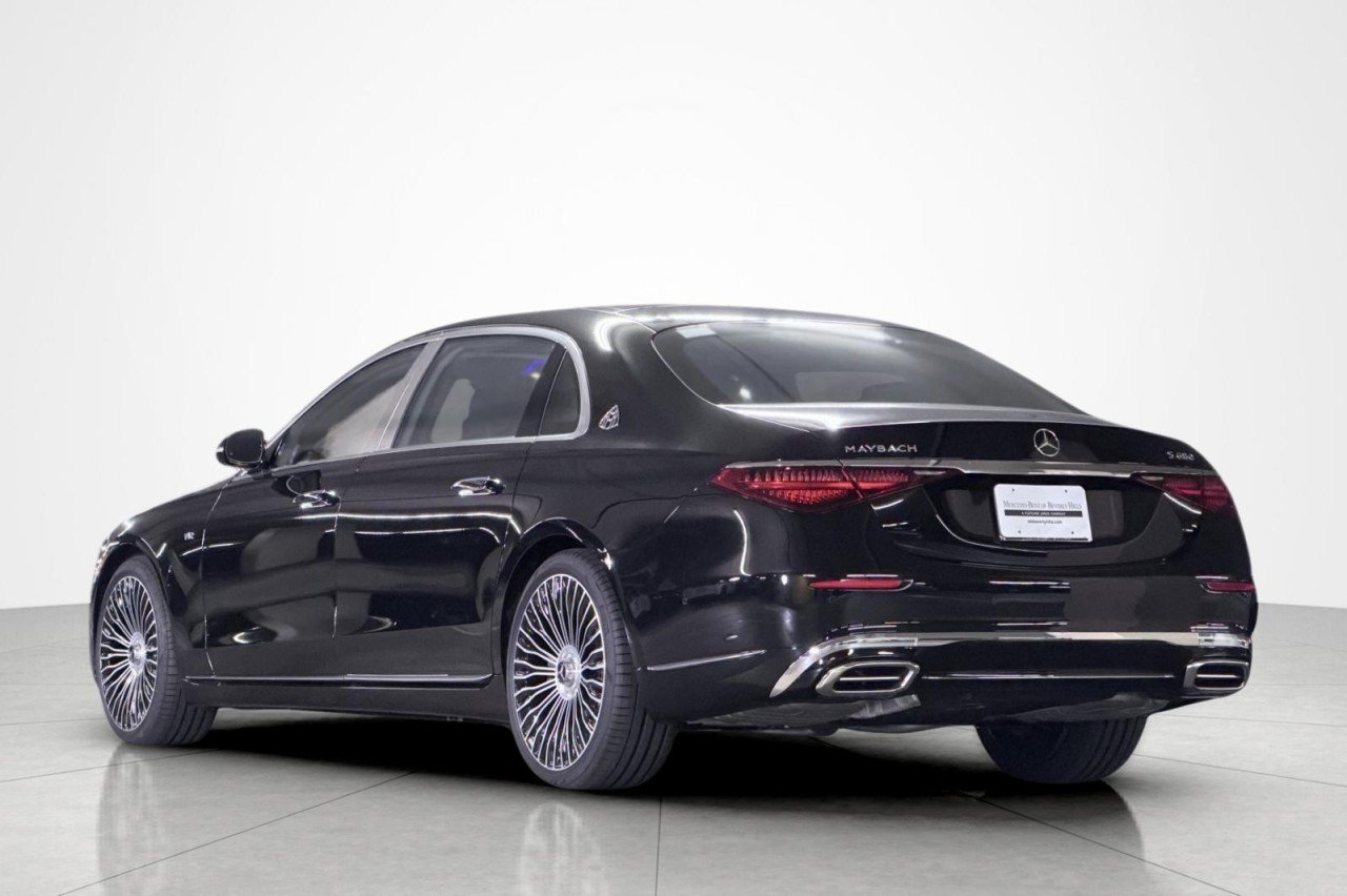 New 2026 Obsidian Black Metallic Mercedes-Benz Maybach S 680 4MATIC® Sedan image 3