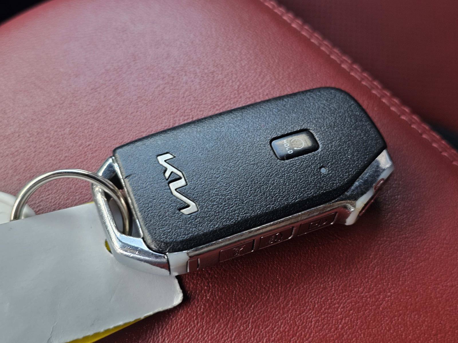 Used 2023 Wolf Gray Kia GT-Line image 30