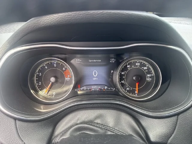 Used 2023 Gray Jeep Altitude Lux 4x4 image 19
