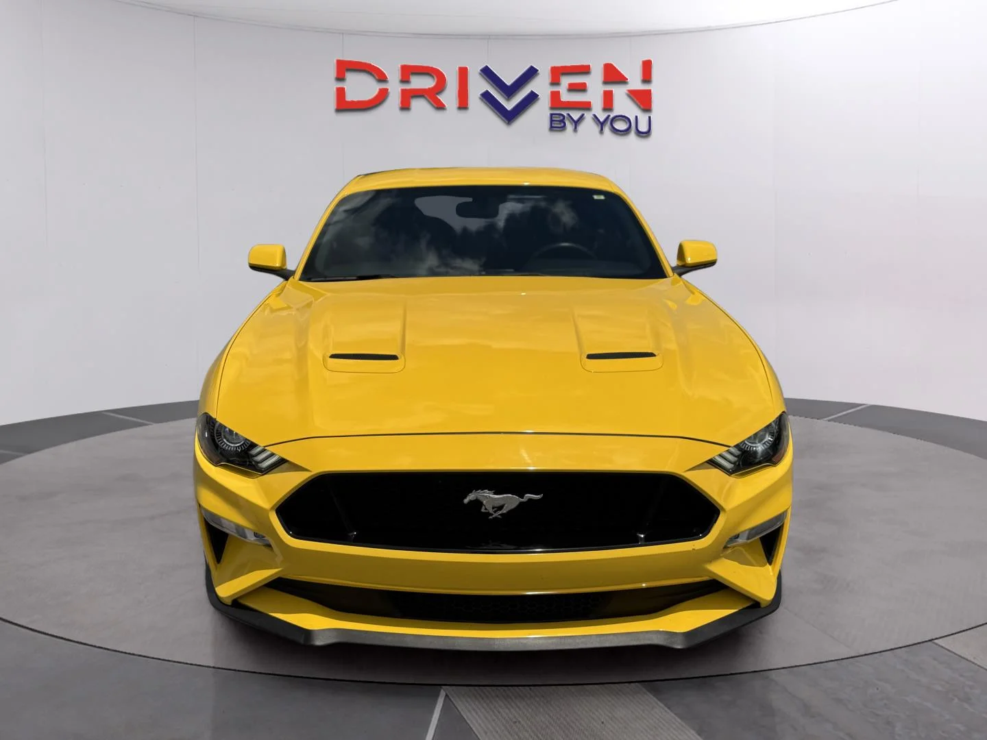 Used 2018 Triple Yellow Tri-Coat Ford GT image 9