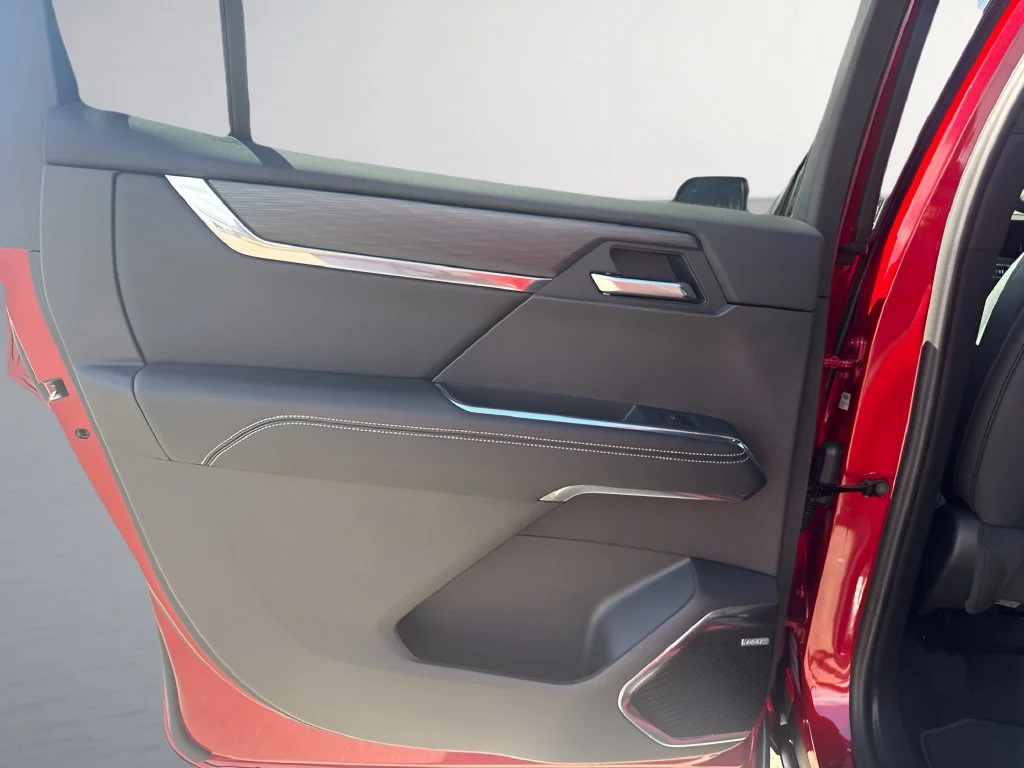 New 2027 Volcanic Red Tintcoat GMC Elevation image 32