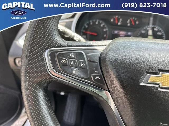 Used 2023 White Chevrolet LT image 22