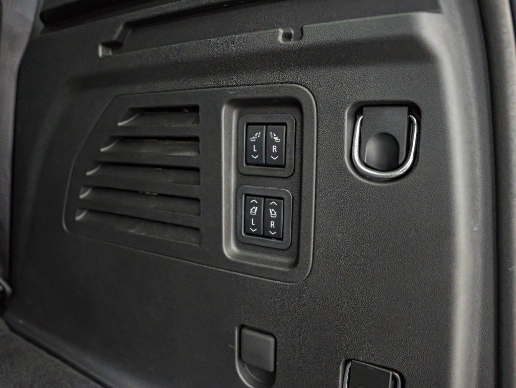 2024 GMC Acadia Denali - Photo 40