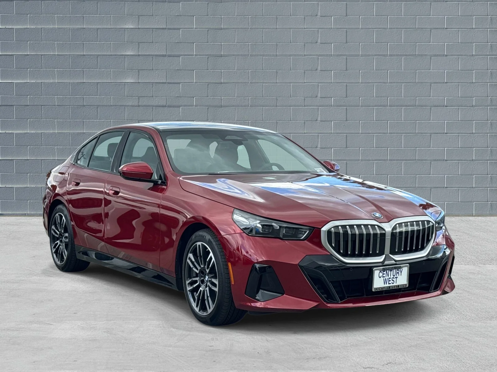 2025 BMW 5 Series 530i xDrive Sedan's photo