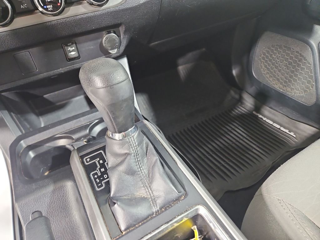 Used 2017 Black Toyota SR5 image 23