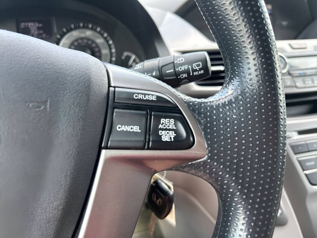 Used 2016 Modern Steel Metallic Honda LX image 26