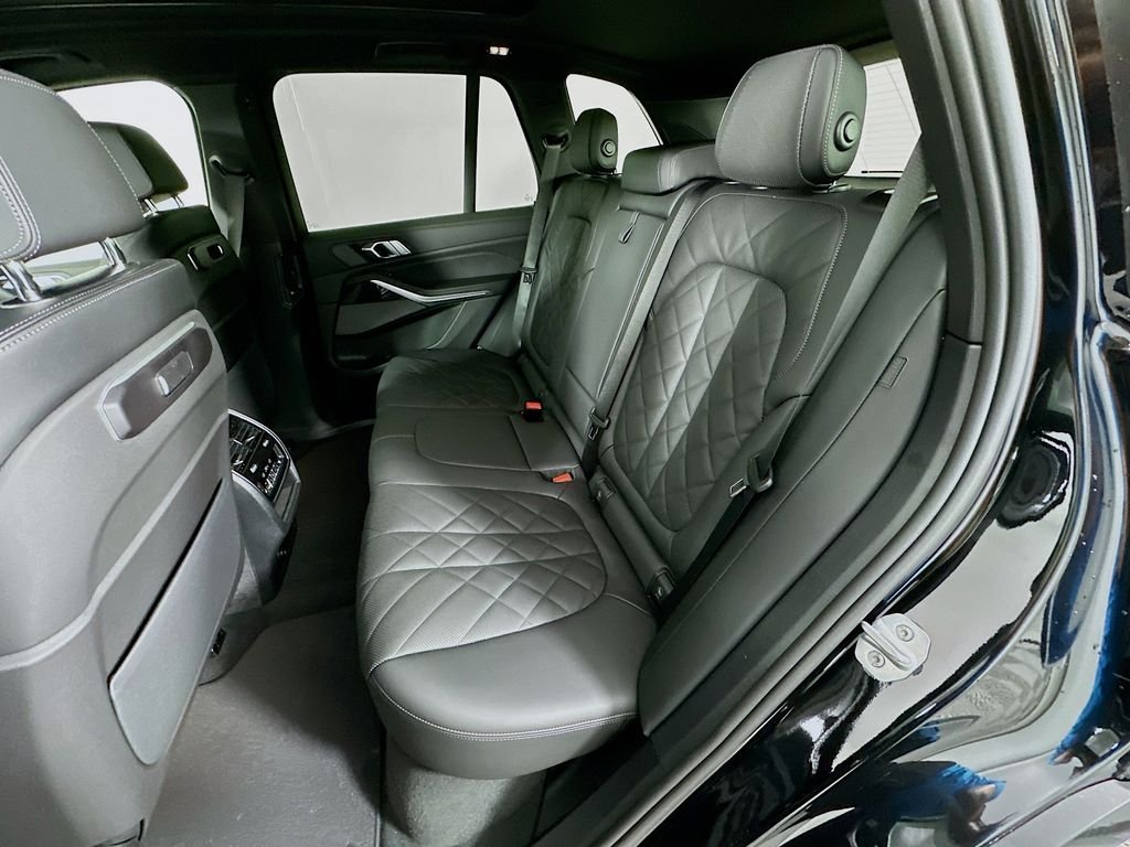 New 2026 Black Sapphire Metallic BMW sDrive40i image 17