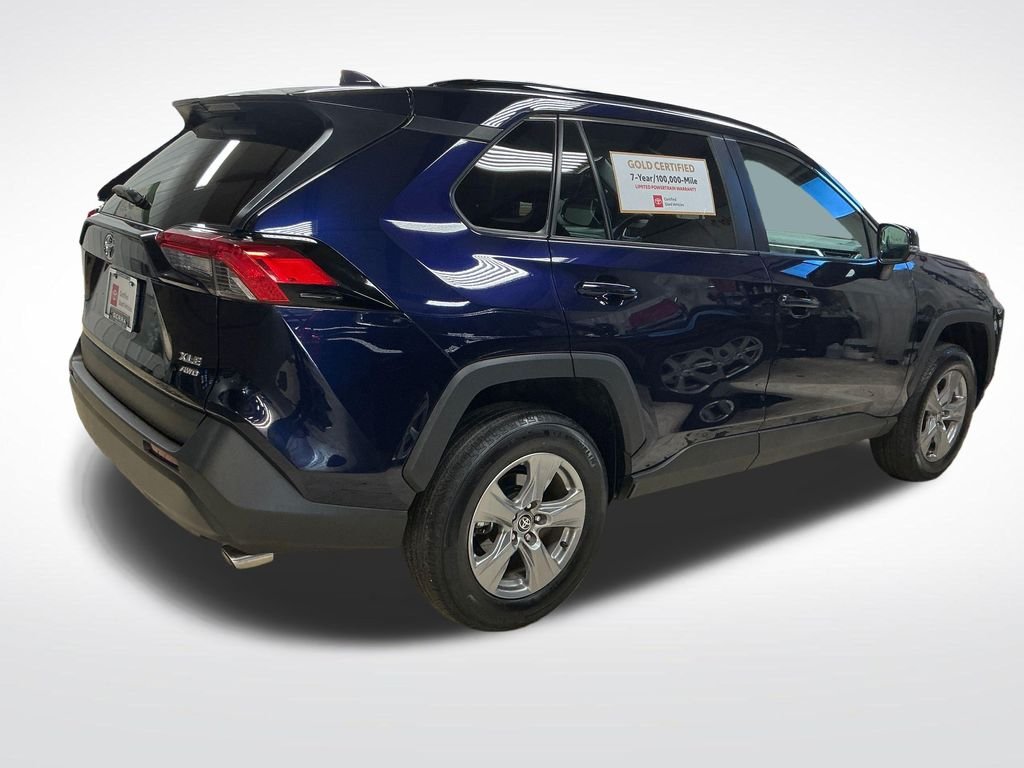 Certified Used 2025  Toyota XLE image 5