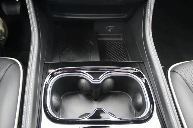 2026 Chrysler Pacifica Limited - Photo 16