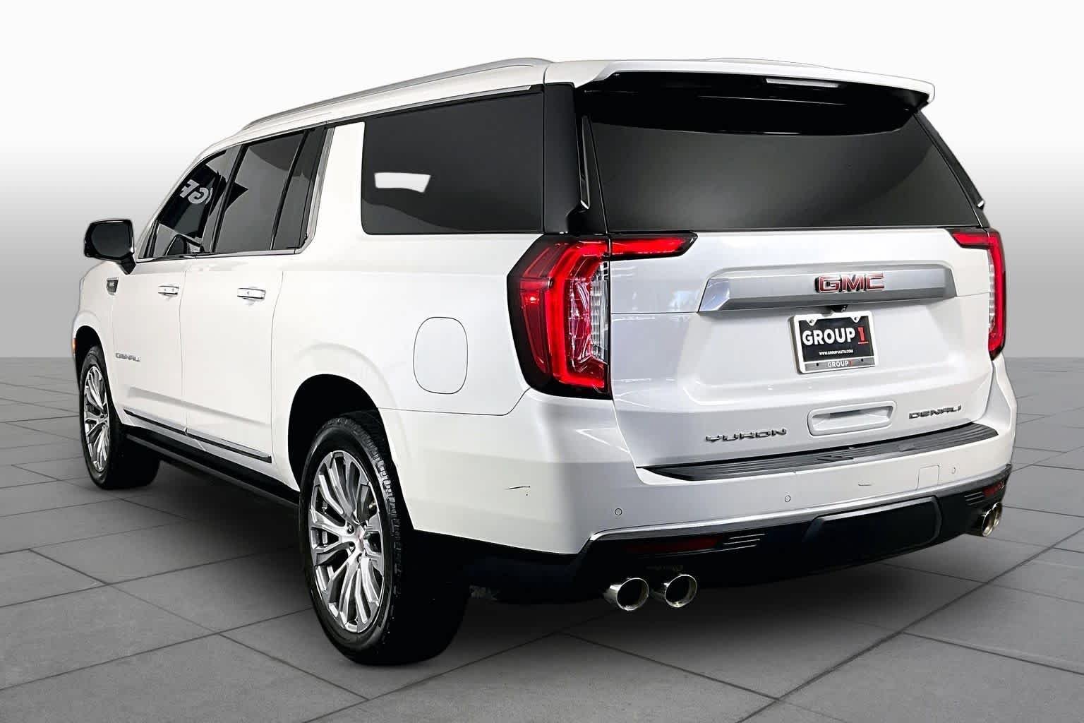 2022 GMC Yukon XL Denali - Photo 12