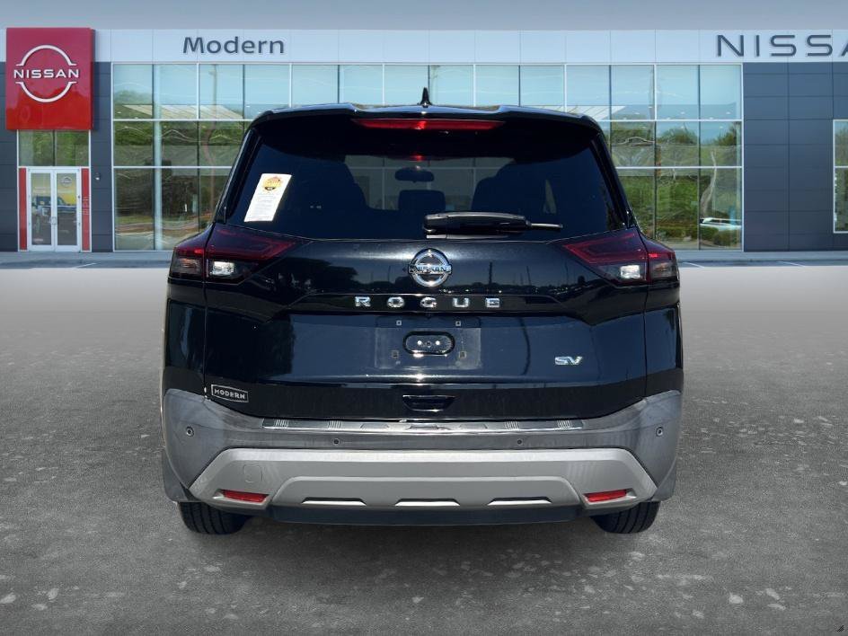 Used 2021 Super Black Nissan SV image 6