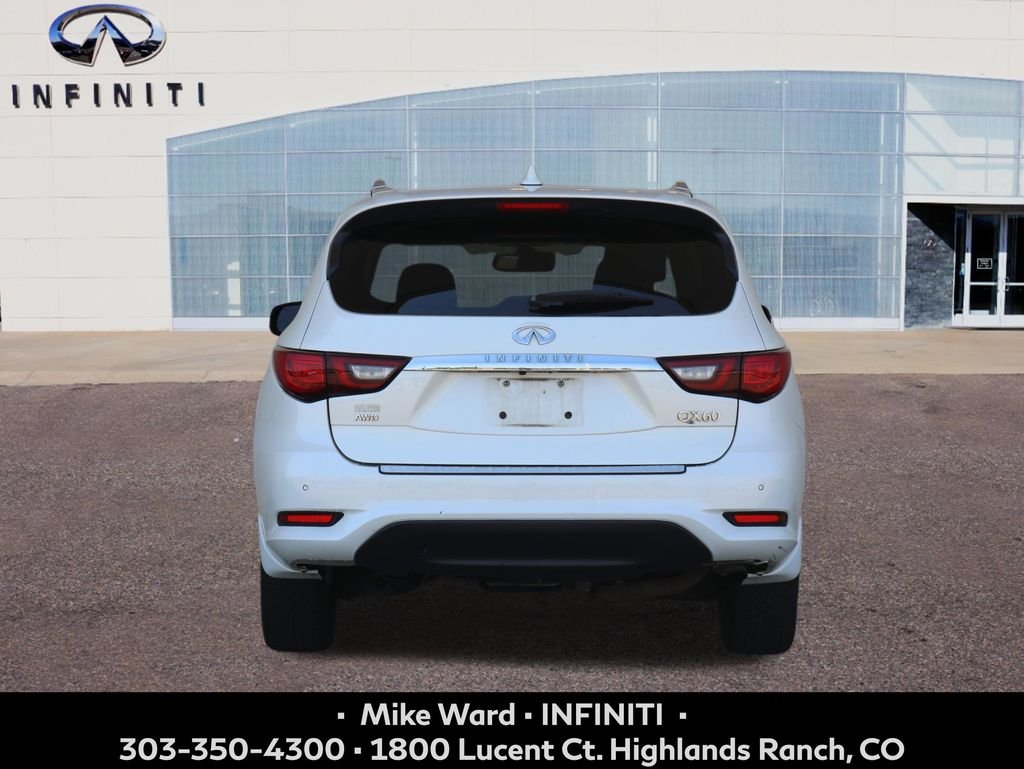 Used 2019 White INFINITI LUXE image 8