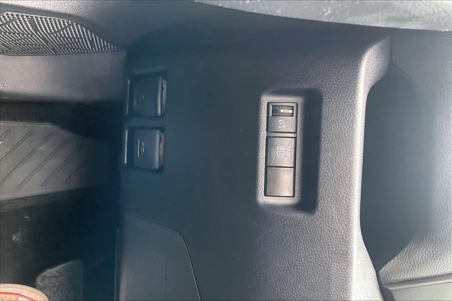 Used 2024 Midnight Black Metallic Toyota XLE image 33