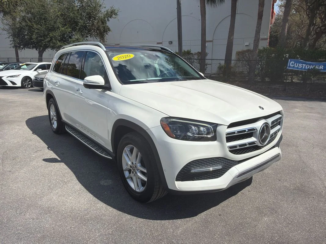 Used 2020 White Mercedes-Benz 4MATIC® image 7