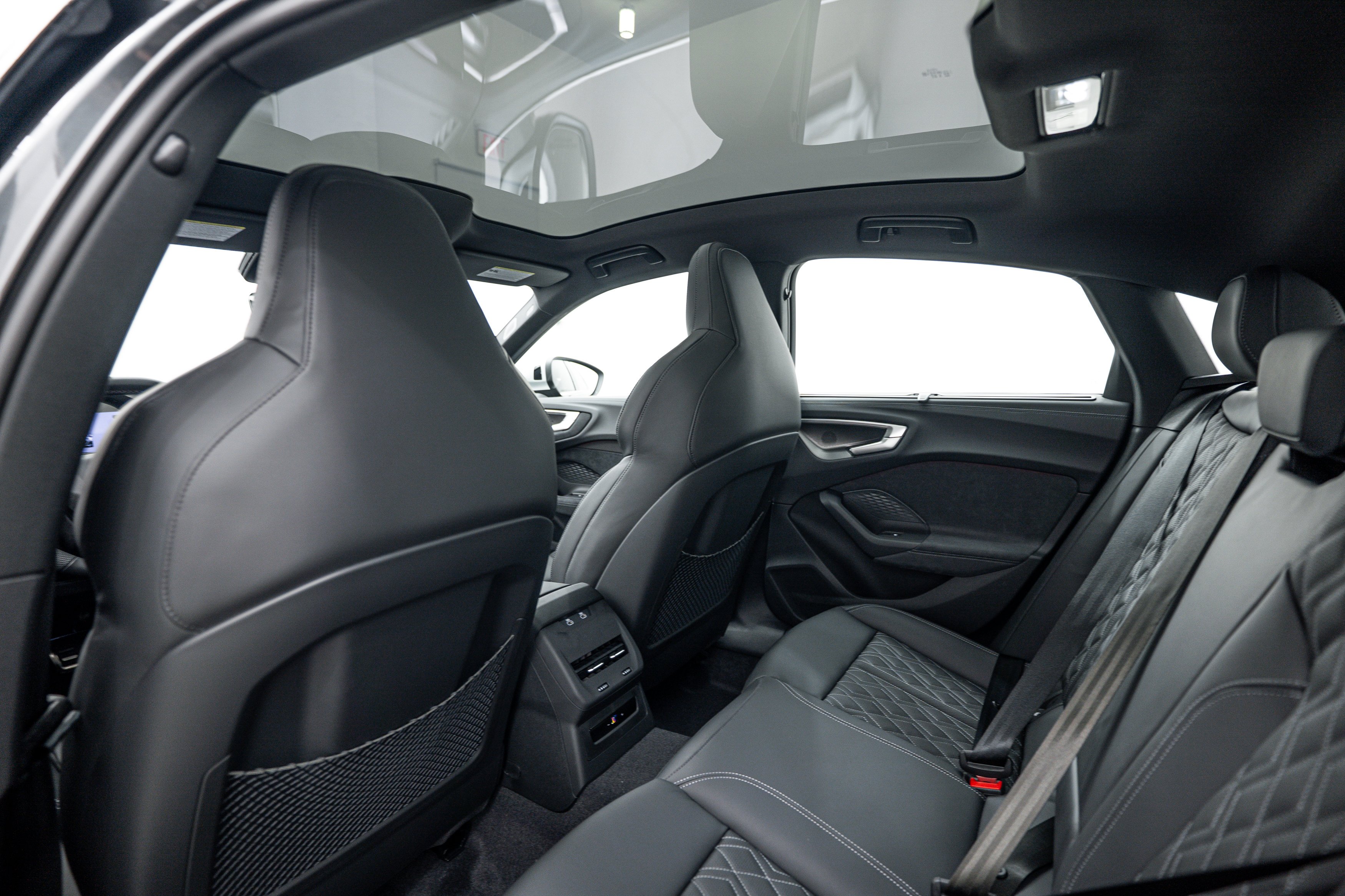 New 2026 Daytona Gray Audi Premium Plus image 19