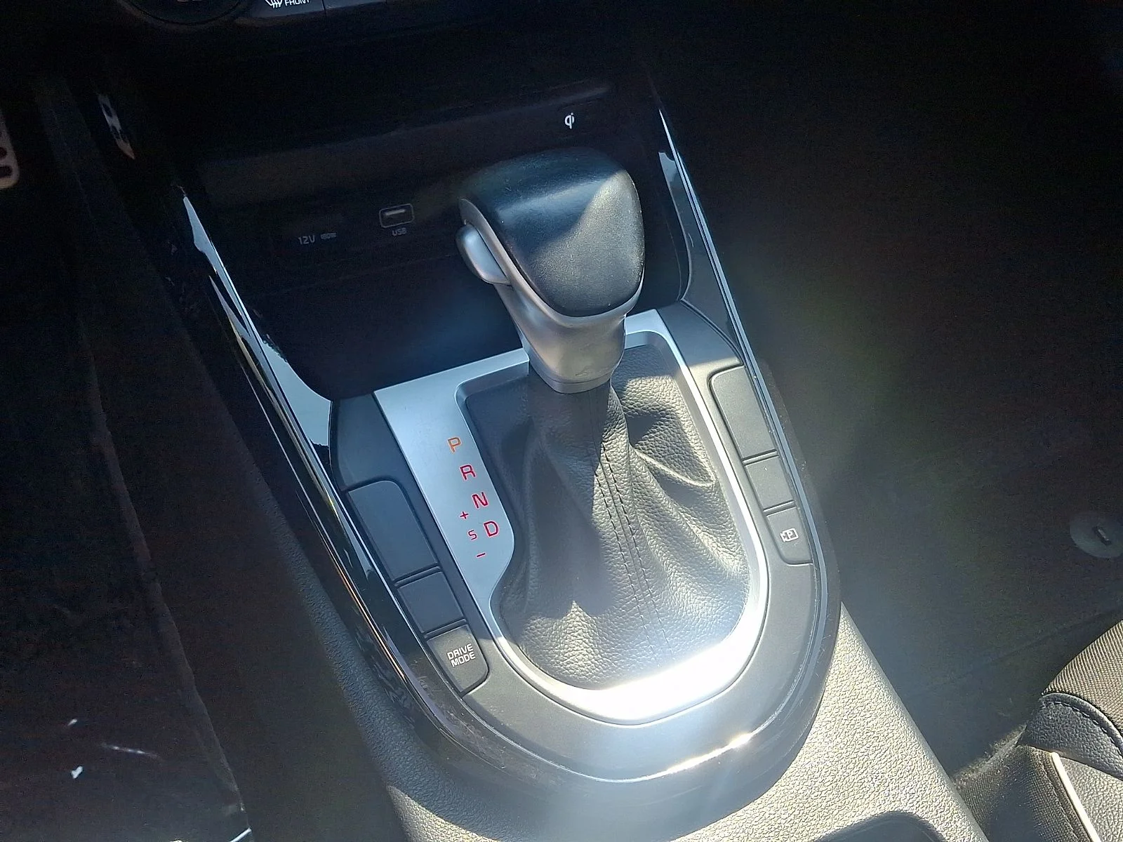 Certified Used 2023 Red Kia GT-Line image 15
