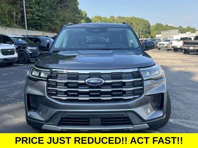 Used 2026 Gray Ford Active image 9
