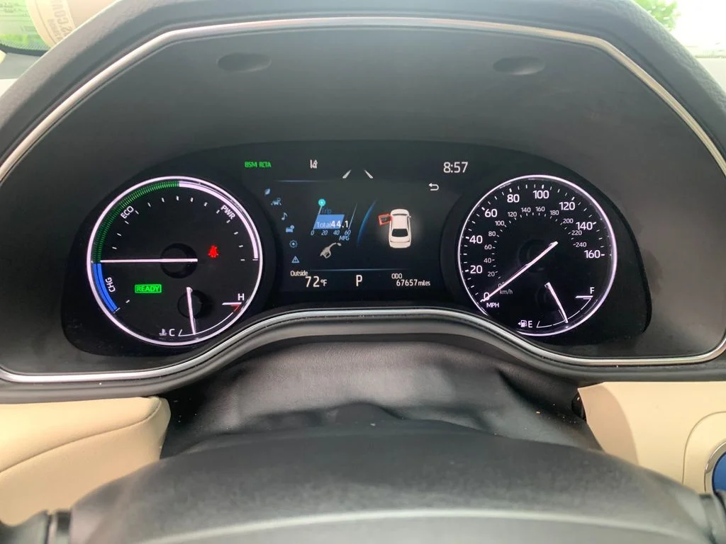 Used 2022 Black Toyota XLE Plus image 29