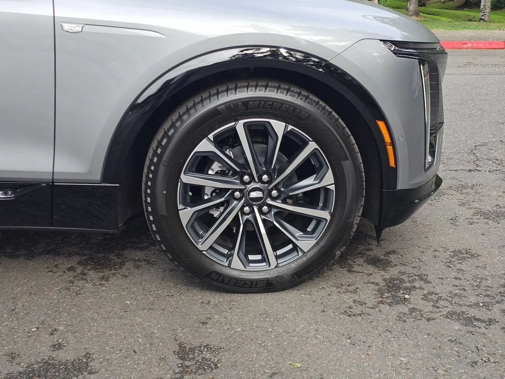New 2027 Argent Silver Metallic Cadillac Sport image 8