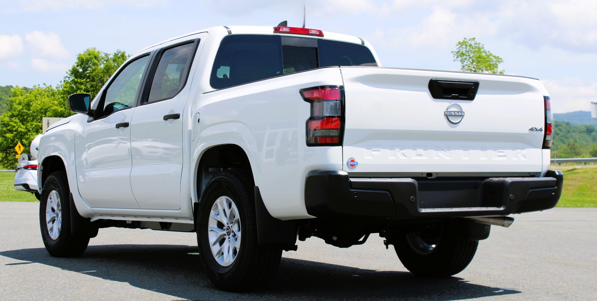 New 2026 Glacier White Nissan Crew Cab S image 11