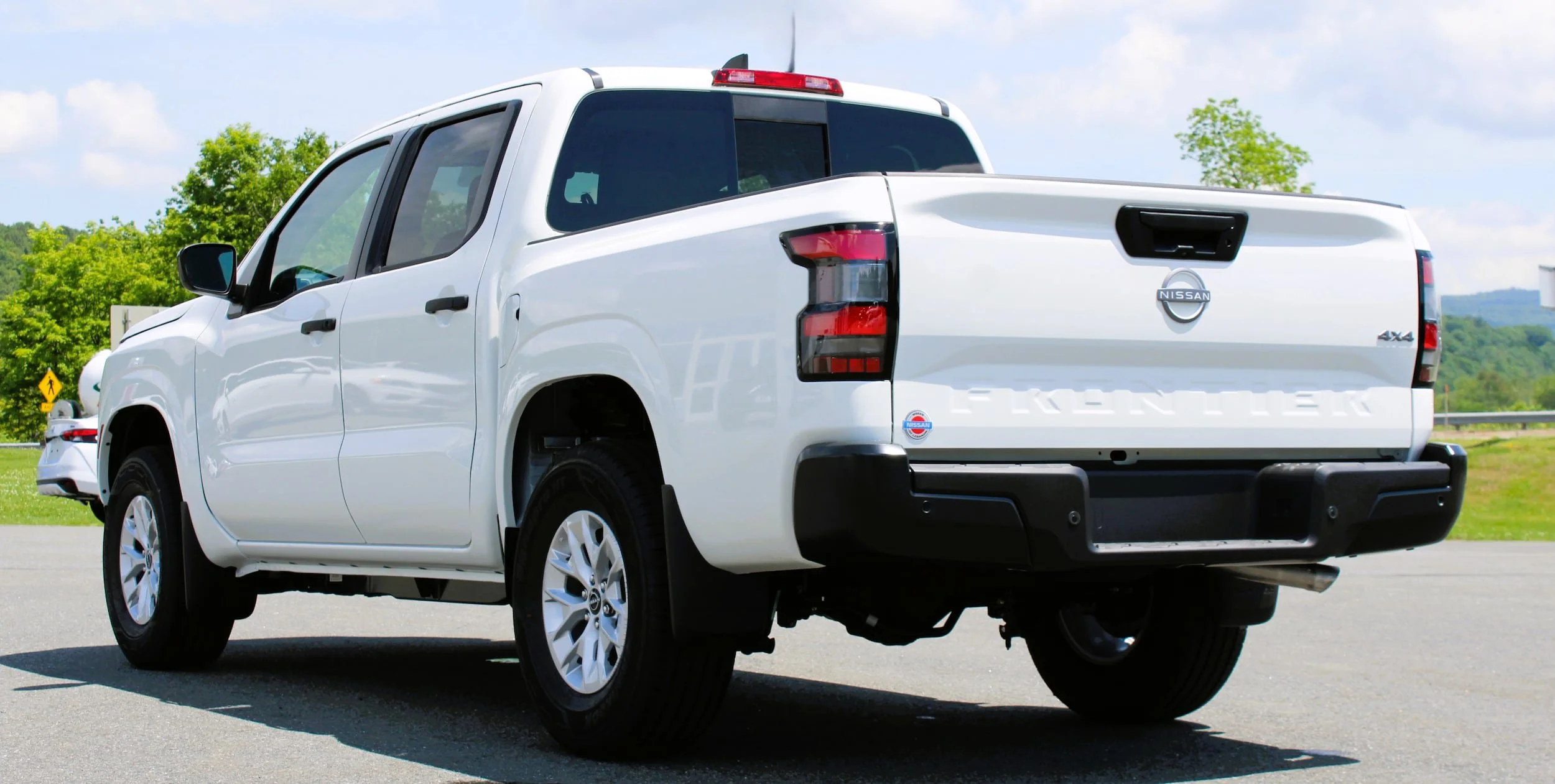New 2026 Glacier White Nissan Crew Cab S image 11