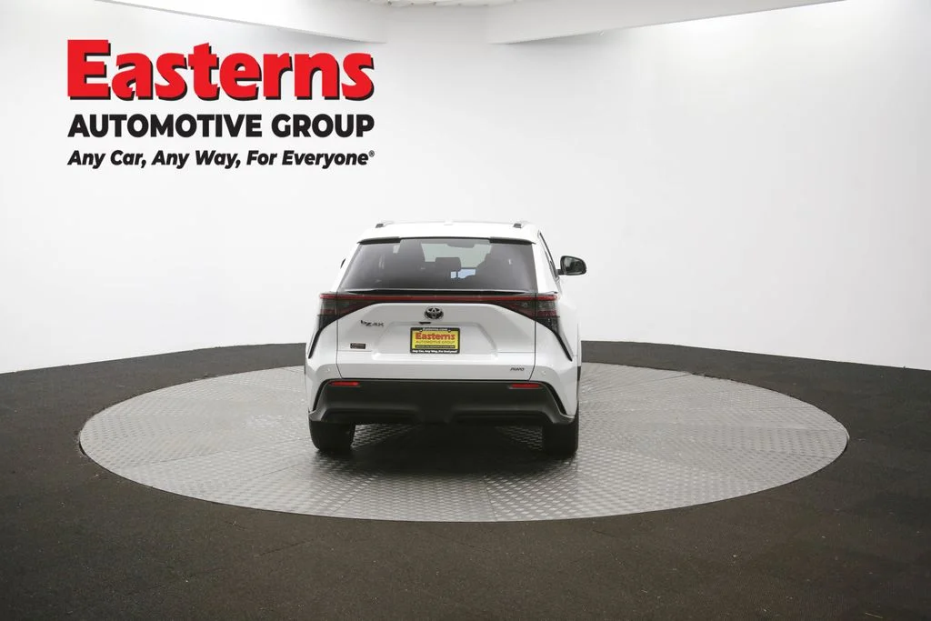 Used 2023 White Toyota XLE image 37